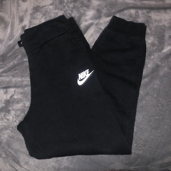 Nike Pants - Brand New Nike joggers
